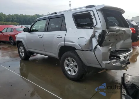 2019 Toyota 4Runner Sr5 z USA, uszkodzony, nr VIN JTEZU5JR7K5199202